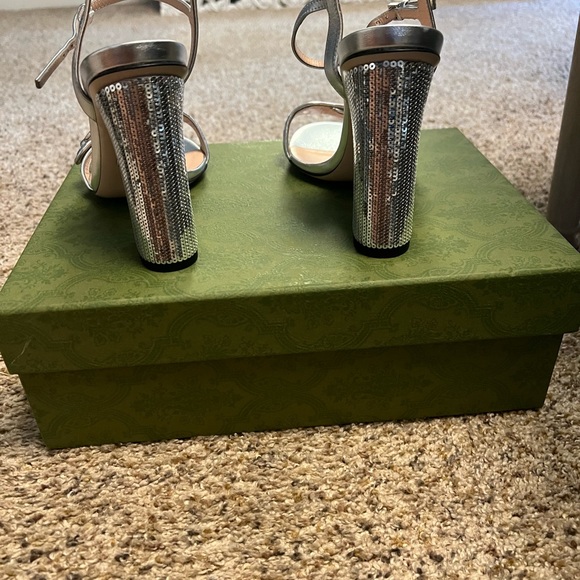 New gucci shoes - Picture 5 of 8